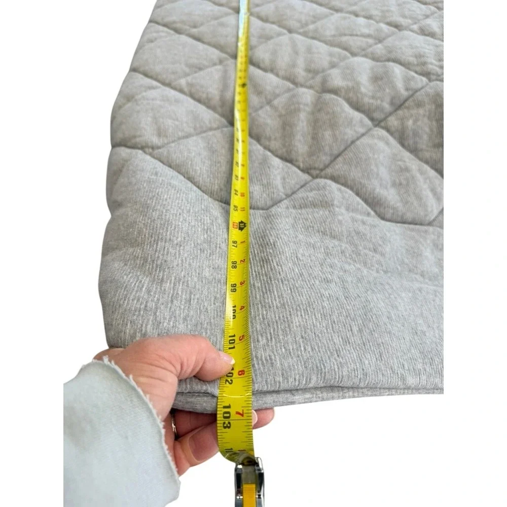 Gray Quilted Jersey Comforter Diamond Stitch Minimalist King 102x86 Heavy‎ Cozy